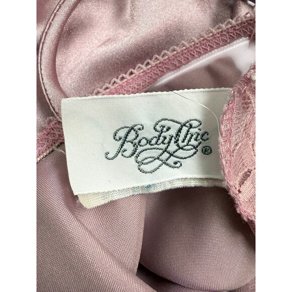 1970's BODY CHIC USA lavender satin and lace teddy onsie MEDIUM - Picture 2 of 8